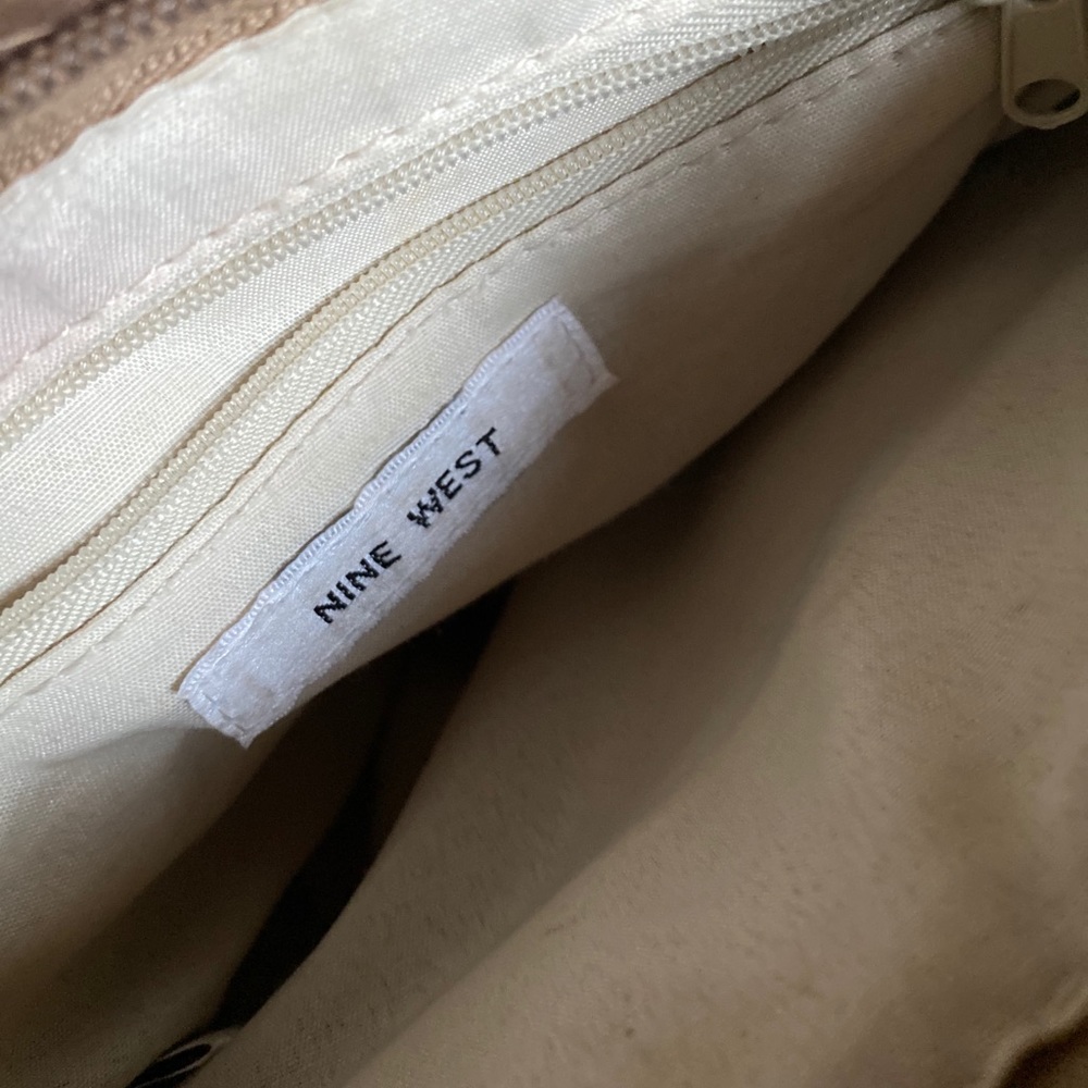 Nine West | Beautiful Washed Gold Crossbody Bag - Picture 7 of 9